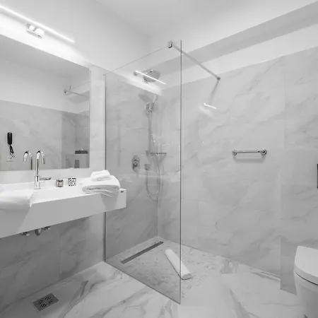 Aparthotel Pietroasa 4*